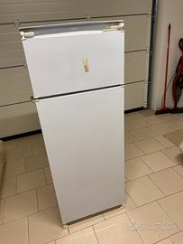 Frigorifero e congelatore  Indesit IN-D 240/B G