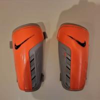 Parastinchi da calcio Nike