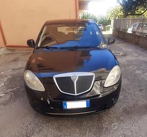 Lancia Ypsilon 1.4 Ecochic GPL (2010)