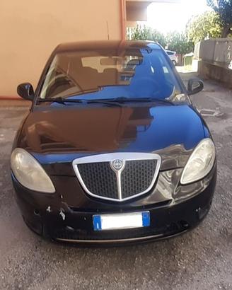 Lancia Ypsilon 1.4 Ecochic GPL (2010)