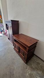 Coppia mobili in legno coordinati