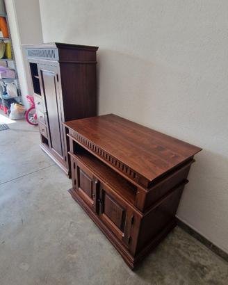 Coppia mobili in legno coordinati