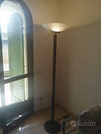 Lampada a Piantana