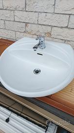 Lavandino e miscelatore 