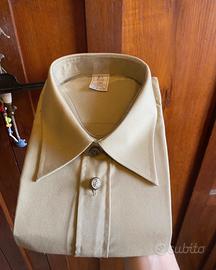 Camicia uomo colore oliva chiaro