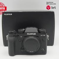 Fuji X-T2 + Hand Grip Meike