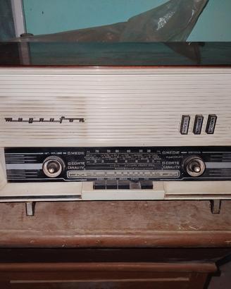 Rara Radio Vintage Magnadyne Mod. FM 217 