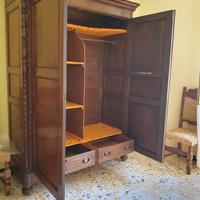Armadio stile 800 in legno massello