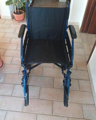 Carrozzina disabili pieghevole