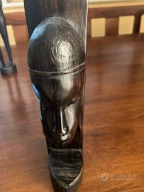 Scultura in legno di arte africana