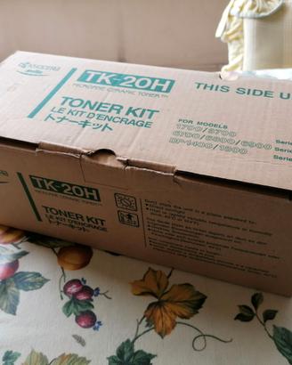 KYOCERA TK-20H Toner Originale Nero per FS-1700 ++
