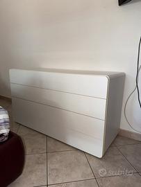 Cassettiera/Comò bianco moderno