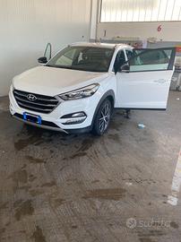 HYUNDAI TUCSON GO 1.7 DIESEL