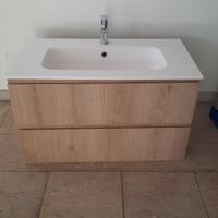 Mobile sospeso con lavandino Ideal Standard