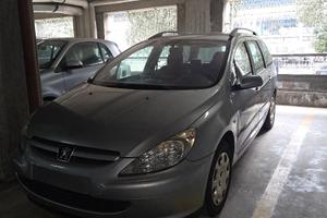 Peugeot 307 SW 1.4 gasolio  turbo 2004