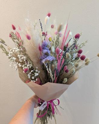 Bouquet di fiori secchi stile Boho con pampa