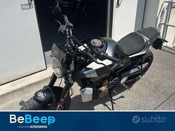 Husqvarna Svartpilen 801 MY24
