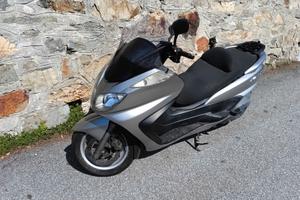 Yamaha Mayesty 40 - pronto uso