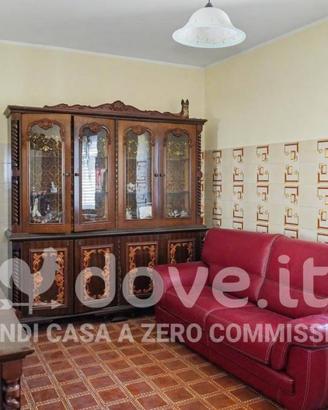 Appartamento di 141 m² con 5 locali a Stalettì