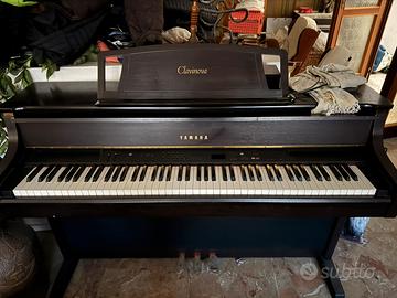 YAMAHA CLAVINOVA CLP-880