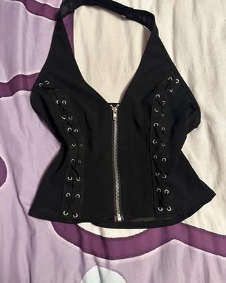 top  halter nero con zip e dettagli stringati