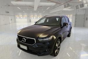 VOLVO XC40 T3 MOMENTUM PRO 5 PORTE SUV