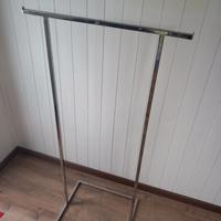 stand metallo cromato 