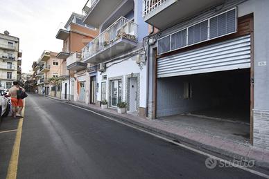 Locale Commerciale - Giardini-Naxos