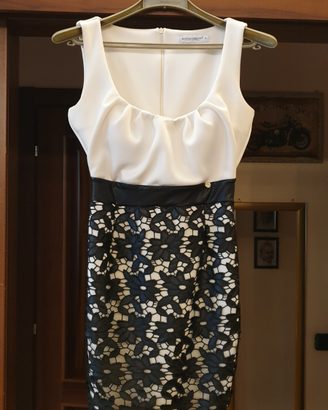 Vestito e giacca in pizzo da donna