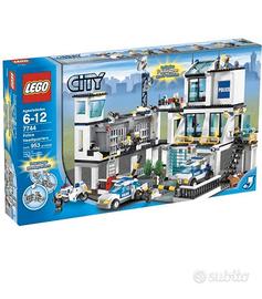 Police Headquarter 7744 - City