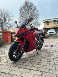 Ducati Supersport 950s