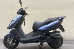 Aprilia Leonardo 125