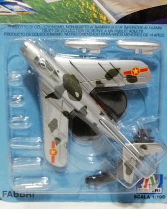Italeri-Fabbri scala 1:100 Mikoyan-Gurevich MiG-17