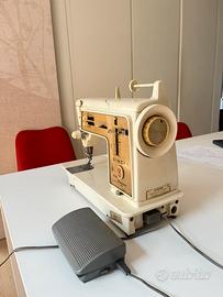 Macchina da cucire Singer Golden Panoramic 650G