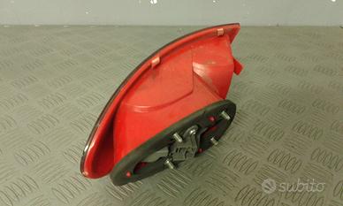 Ricambio fanale post. sinistro ALFA ROMEO 147 2004