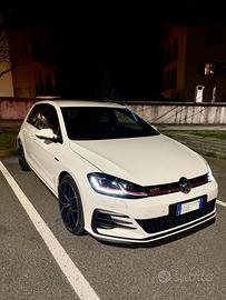 Volkswagen Golf GTI 7.5 Performance – 2019 – DSG