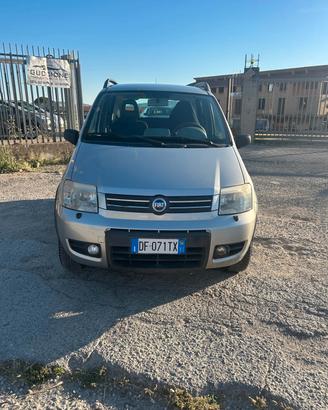Fiat Panda 1.3 MJT 16V 4x4 Monster