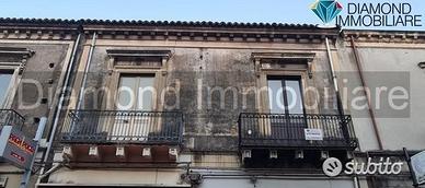 Soluzione singola con garage a fiumefreddo