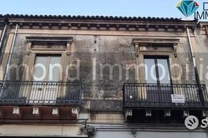 Soluzione singola con garage a fiumefreddo