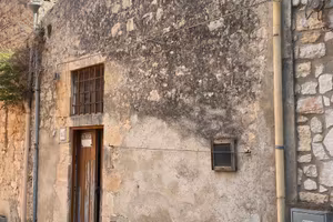 Casa storica in pietra + grotta 65mq | Modica Alta