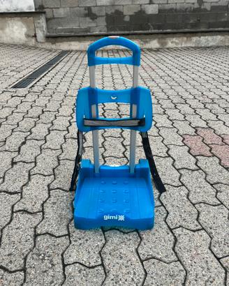 Trolley per la scuola.