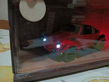 Volkswagen Maggiolino scala 132 con teca 