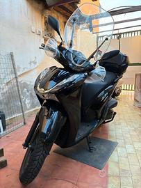 Honda sh 350