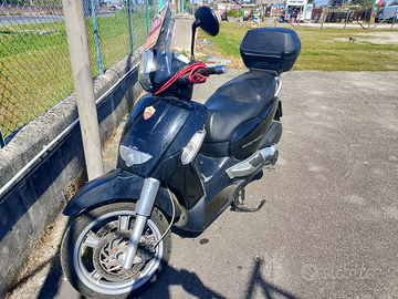 I scooter Aprilia scarabeo 400