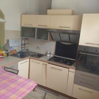 cucina buone condizione e funzionale