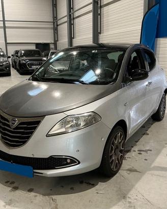 Lancia Ypsilon 85 CV 5 porte S&S Platinum TETTO