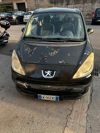 Peugeot 1007 HDI freddy