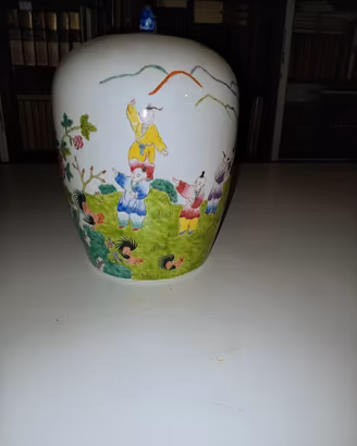Antico vaso cinese