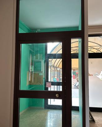 Porta a bussola per negozio/attività comm./uffici