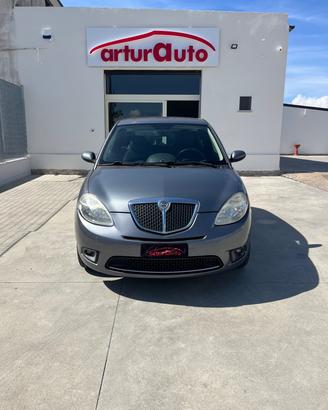 Lancia Ypsilon 1.2 Oro Giallo